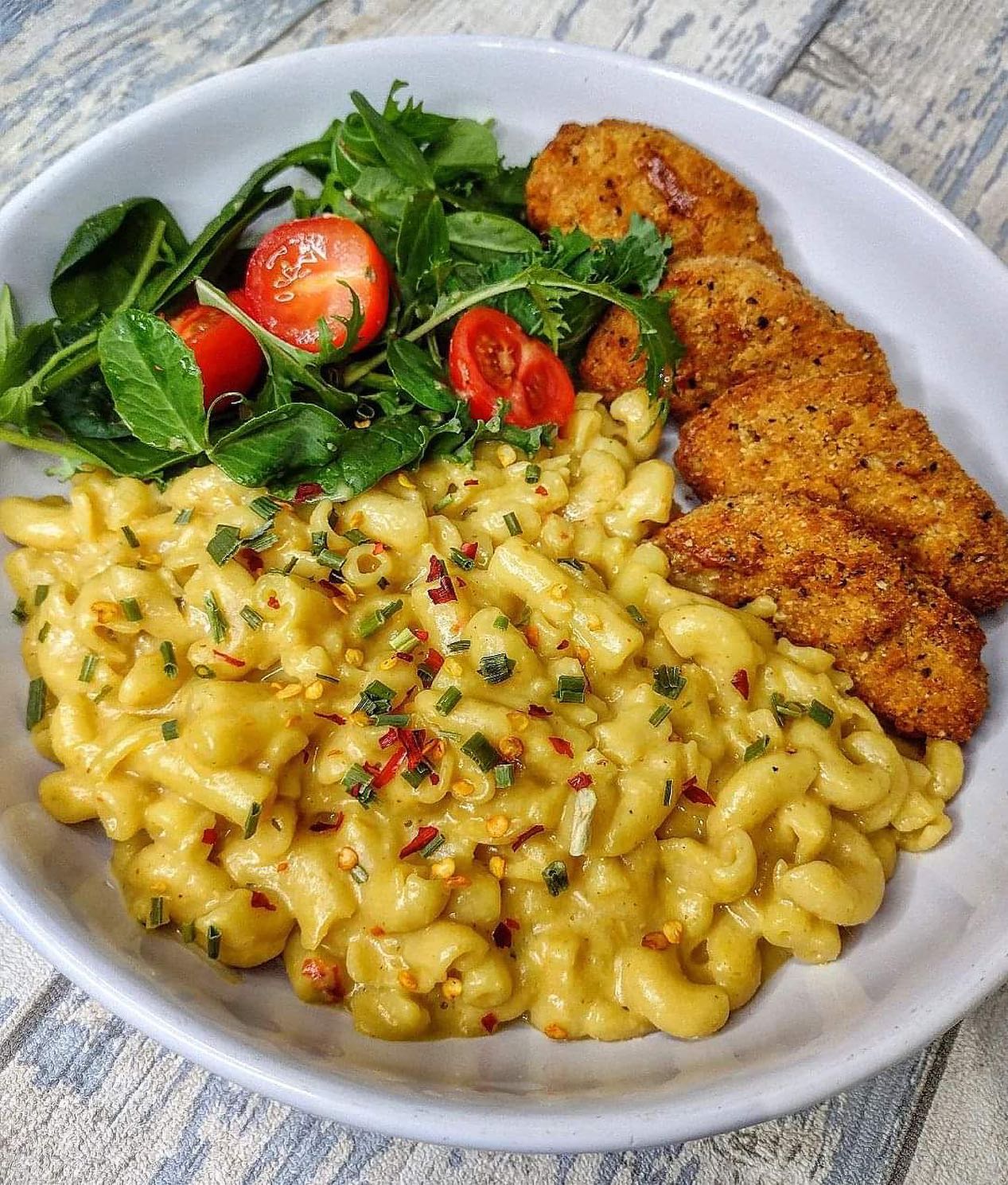 10-Minute Vegan Mac and Cheese