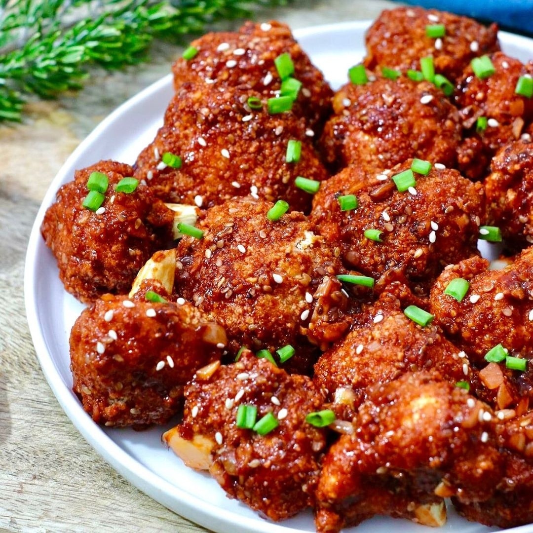 Baked Sticky Cauliflower Wings