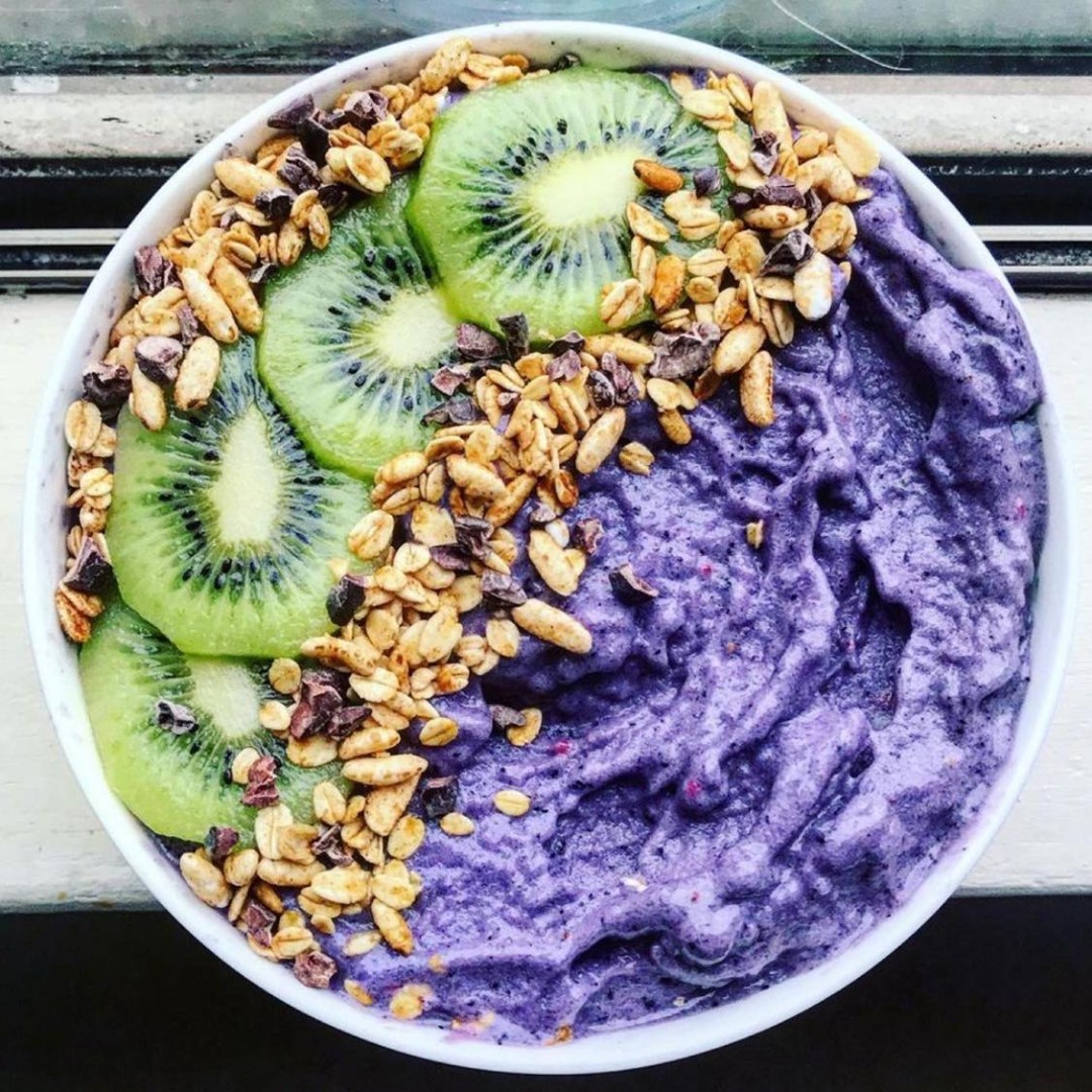 Mixed Berry Smoothie Bowl