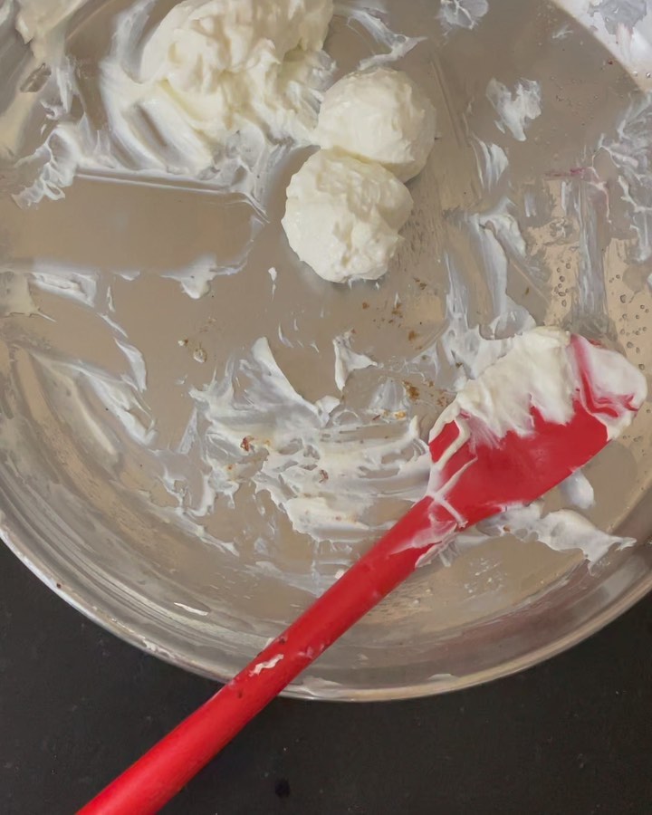 Marinated Labneh Cheese Balls