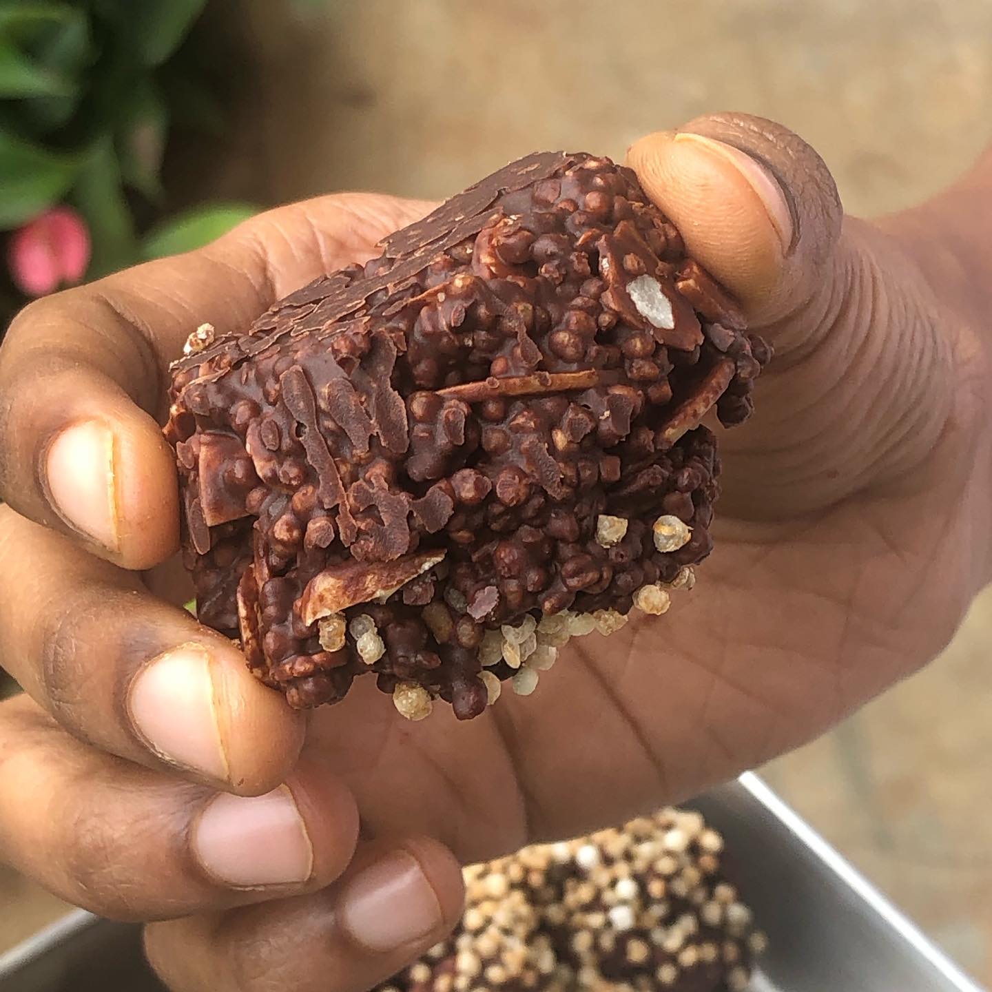 Simple Chocolate Crackle with Quinoa Puffs