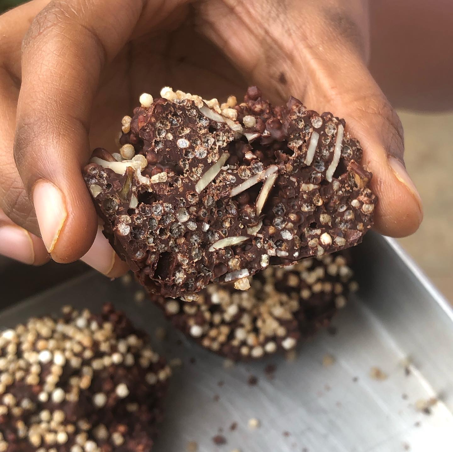 Simple Chocolate Crackle with Quinoa Puffs