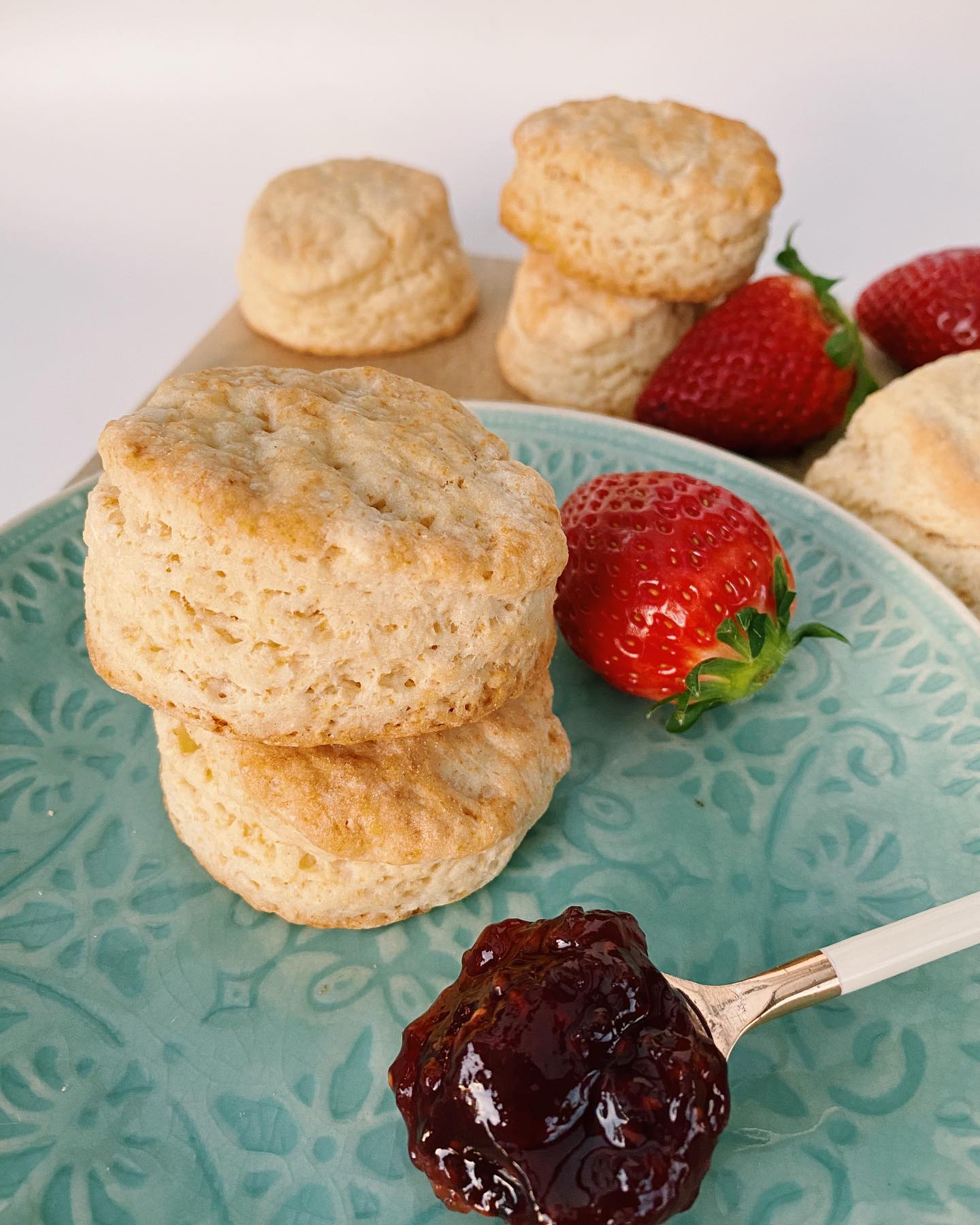 Simple Homemade British Scones