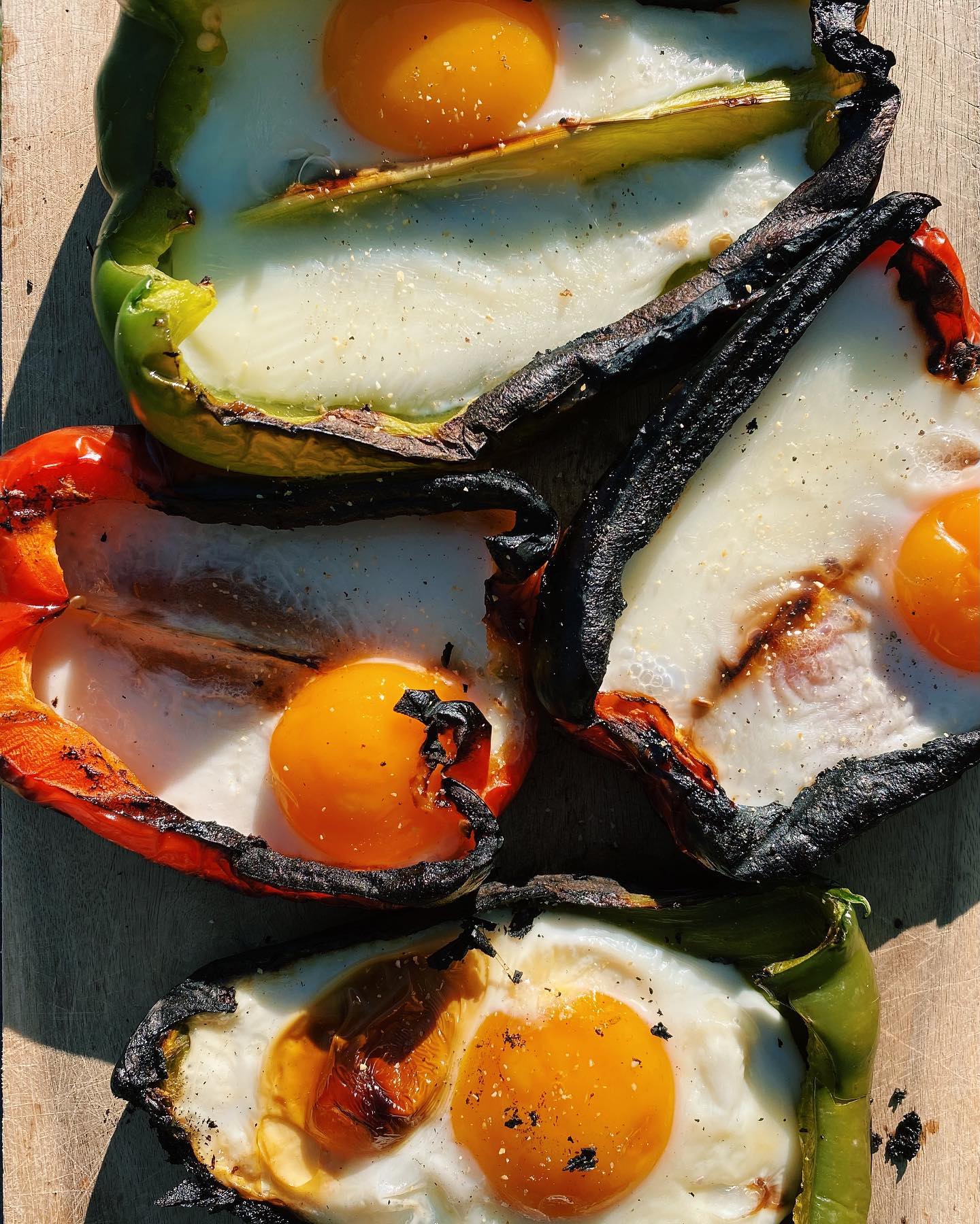 Grilled Peppers Stuffed with Eggs