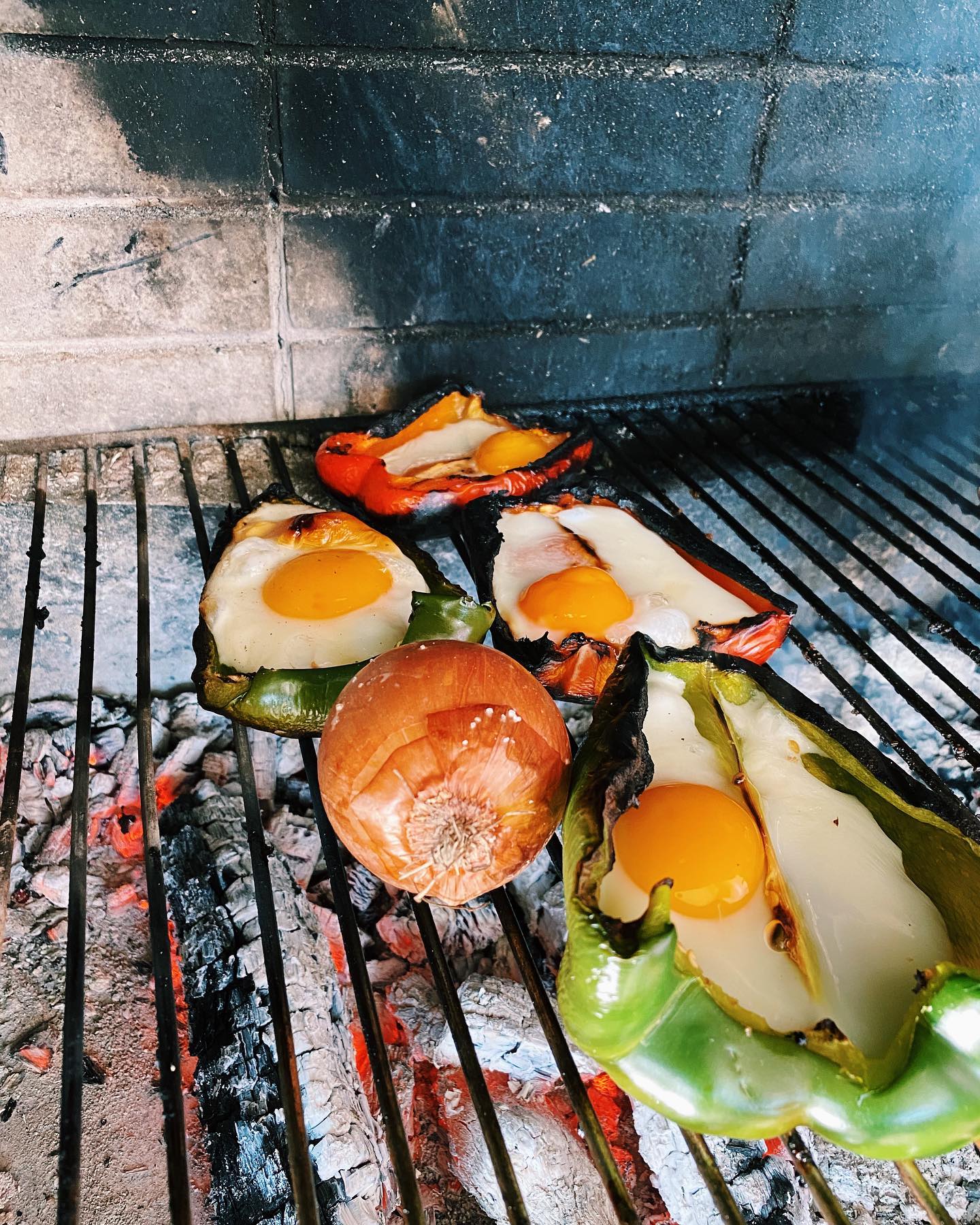 Grilled Peppers Stuffed with Eggs