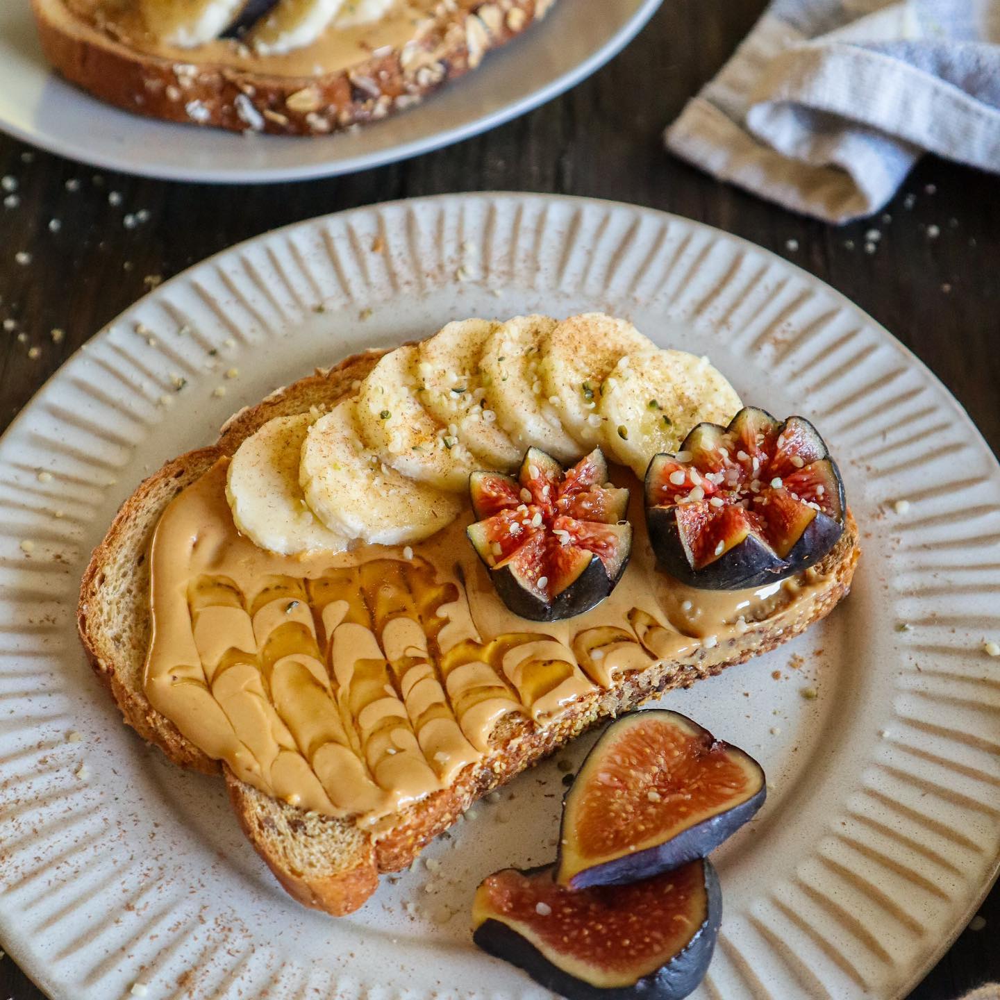 Healthy Toast with Banana and Figs