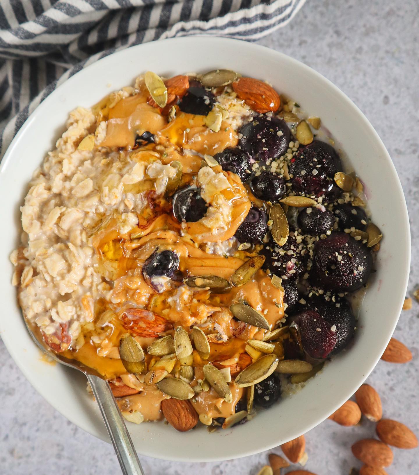 Cozy Vegan Oatmeal with Cashew Butter