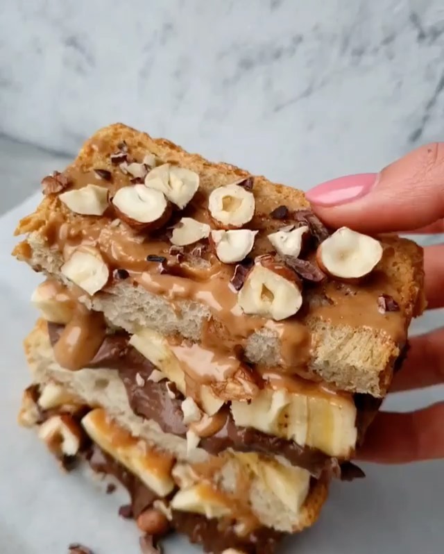 Dreamy Hazelnut Banana Sandwich