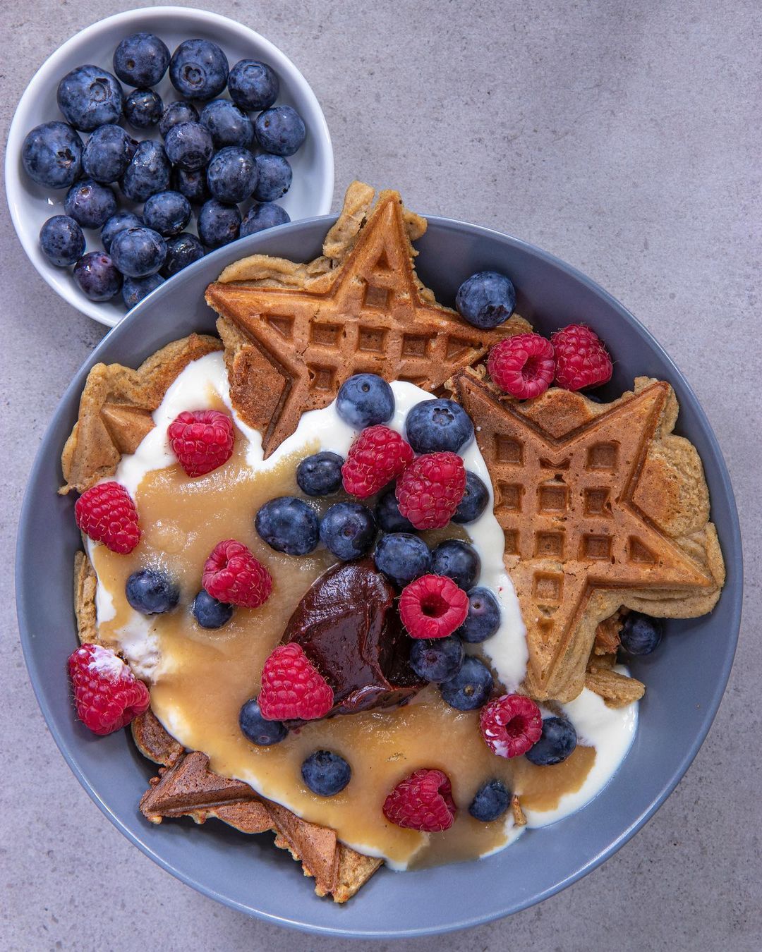 Healthy Vegan Waffles with Three Ingredients
