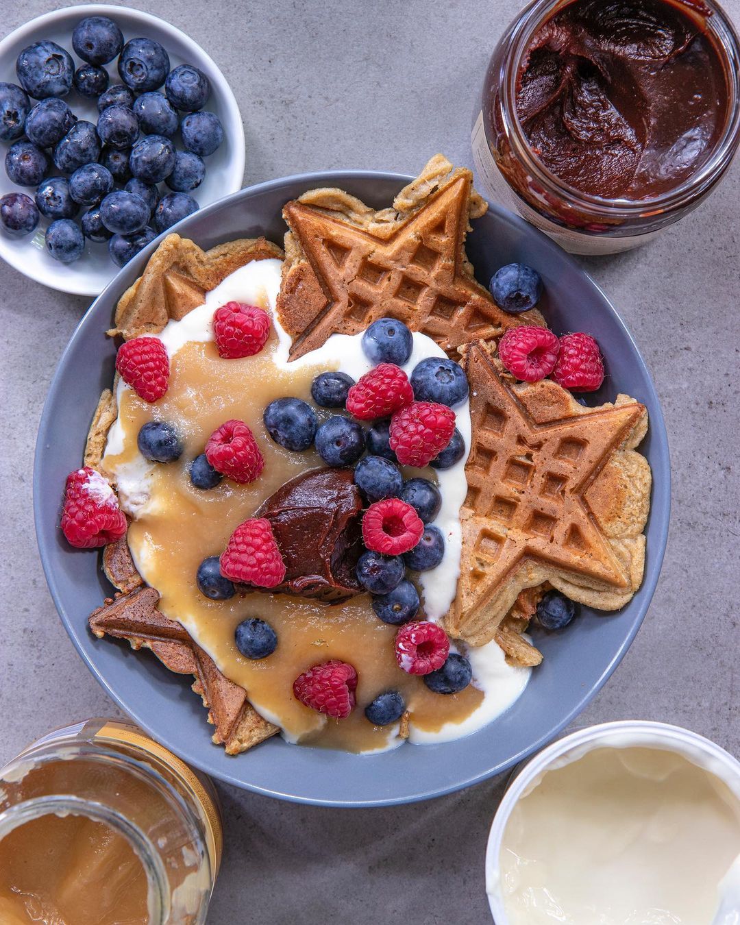 Healthy Vegan Waffles with Three Ingredients