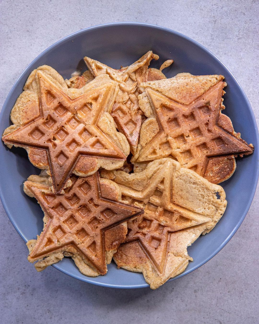 Healthy Vegan Waffles with Three Ingredients