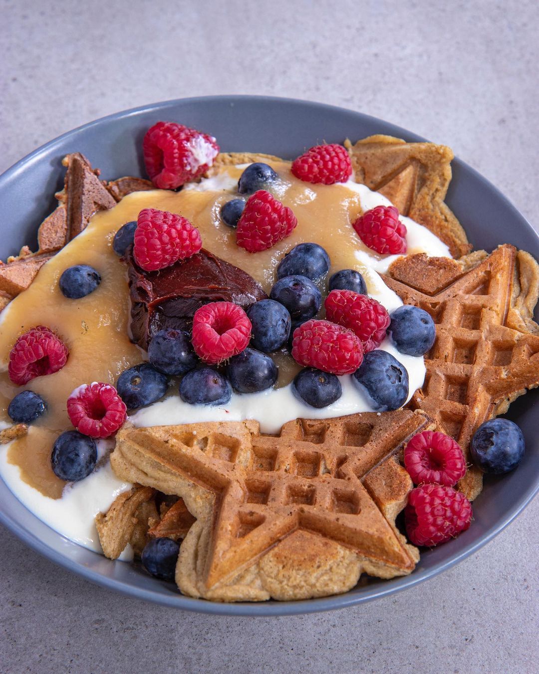 Healthy Vegan Waffles with Three Ingredients