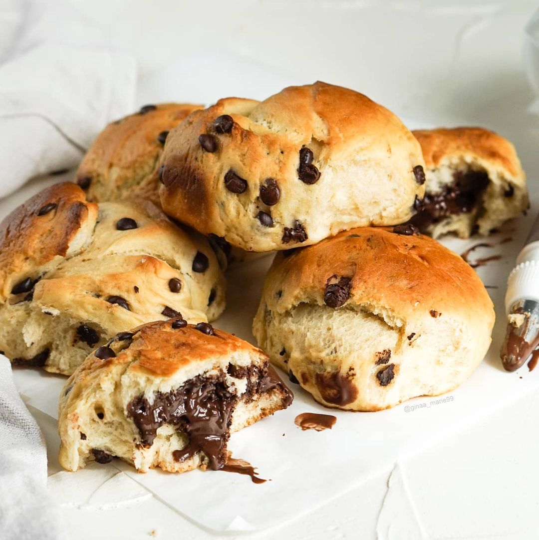 Chocolate Yeast Buns