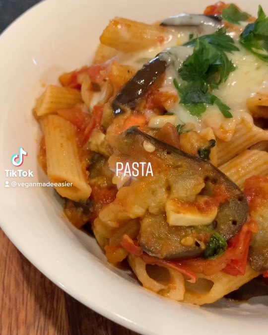 Sautéed Eggplant and Tomato Pasta
