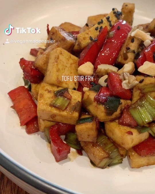 Tofu Stir-Fry with Sweet Chili Sauce