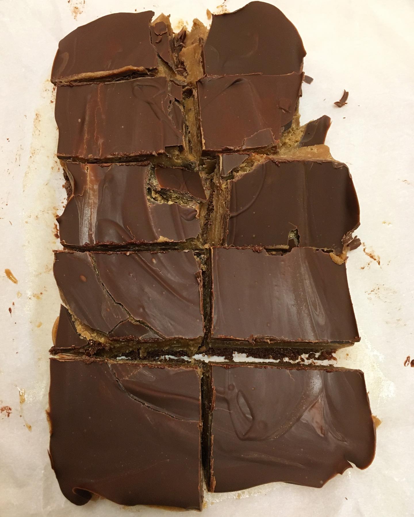 No-Bake Chocolate Almond Butter Bars