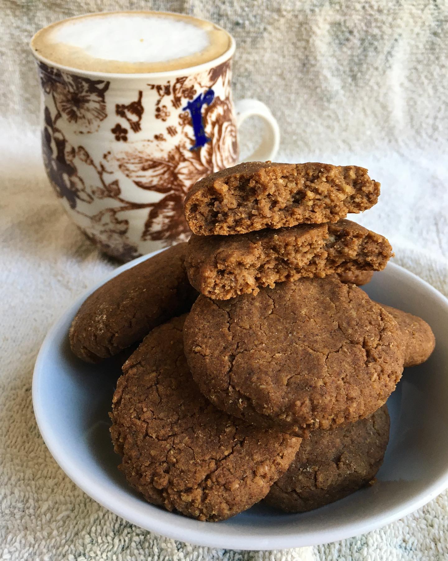 Chai-Spiced Chickpea Cookies