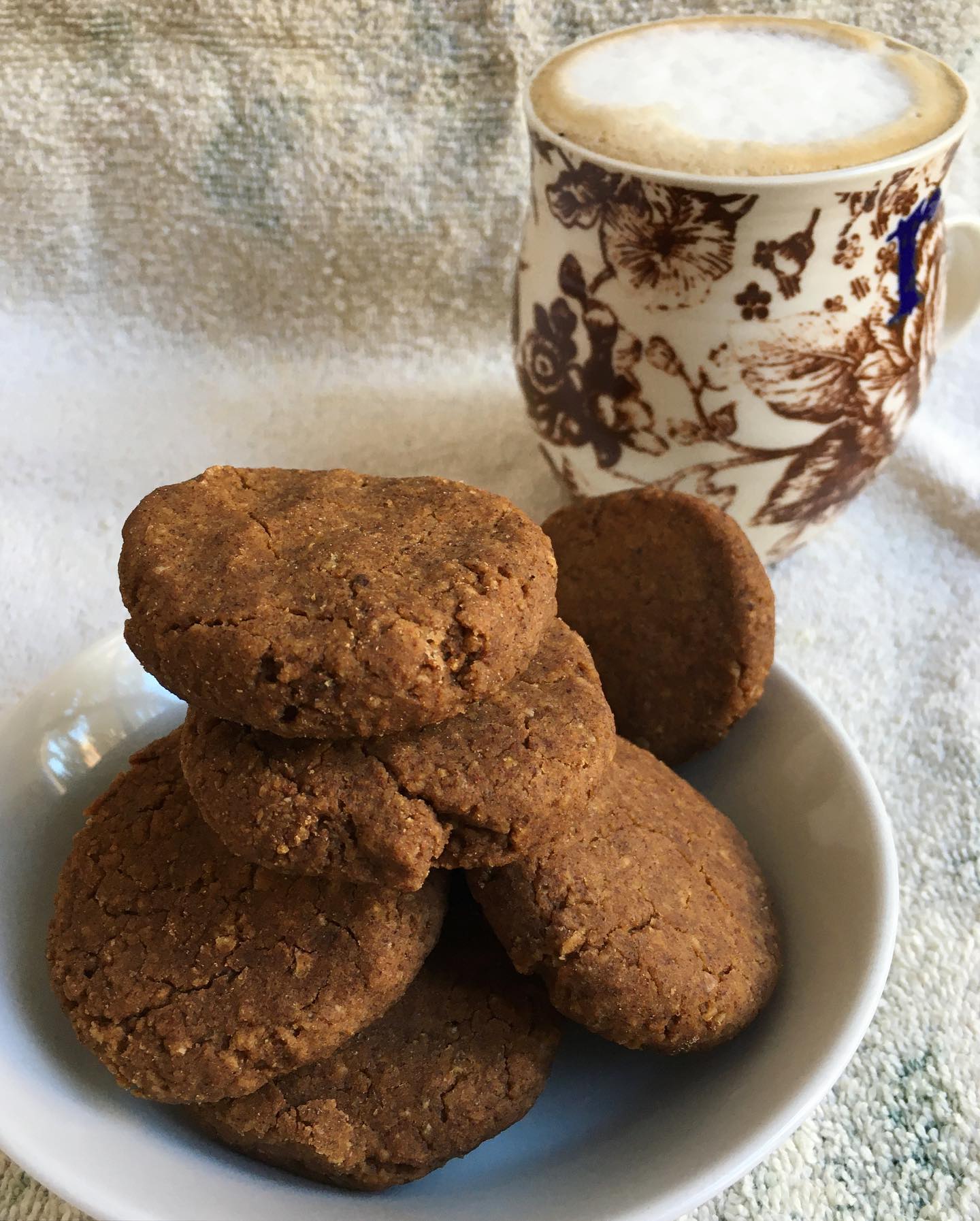 Chai-Spiced Chickpea Cookies