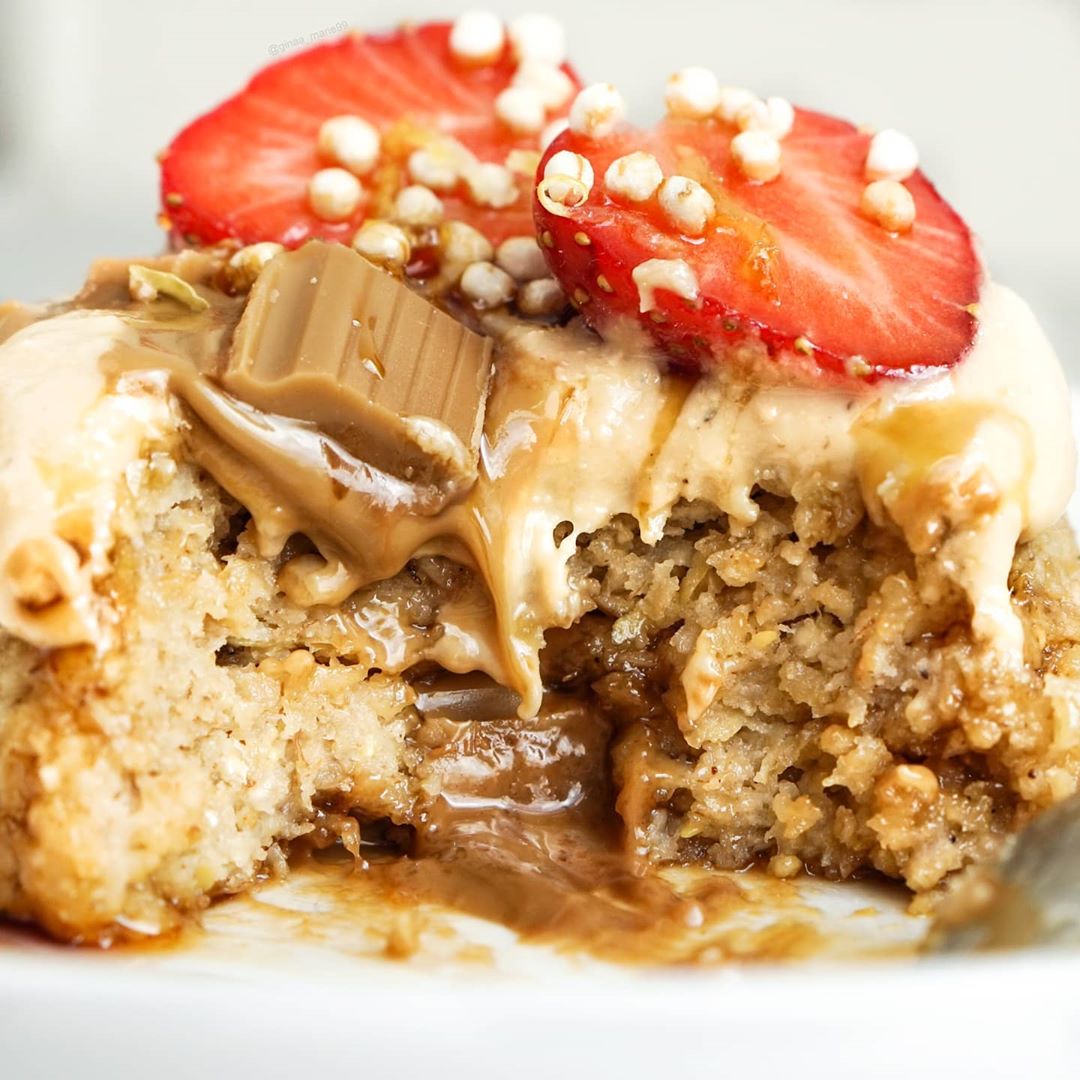 Lemon Oat Breakfast Mug Cake