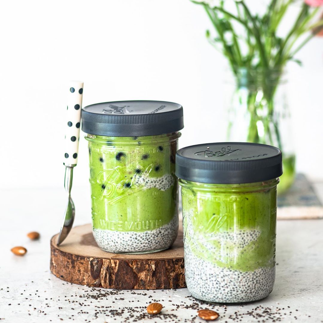 Green Smoothie Chia Pudding Jars