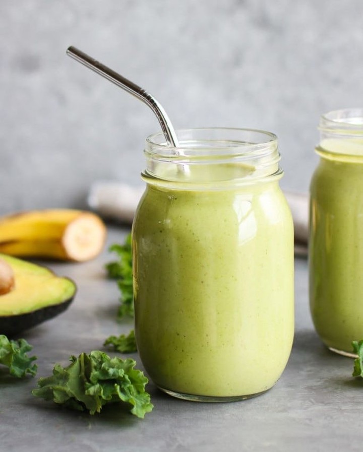 Green Smoothie with Fresh Spirulina