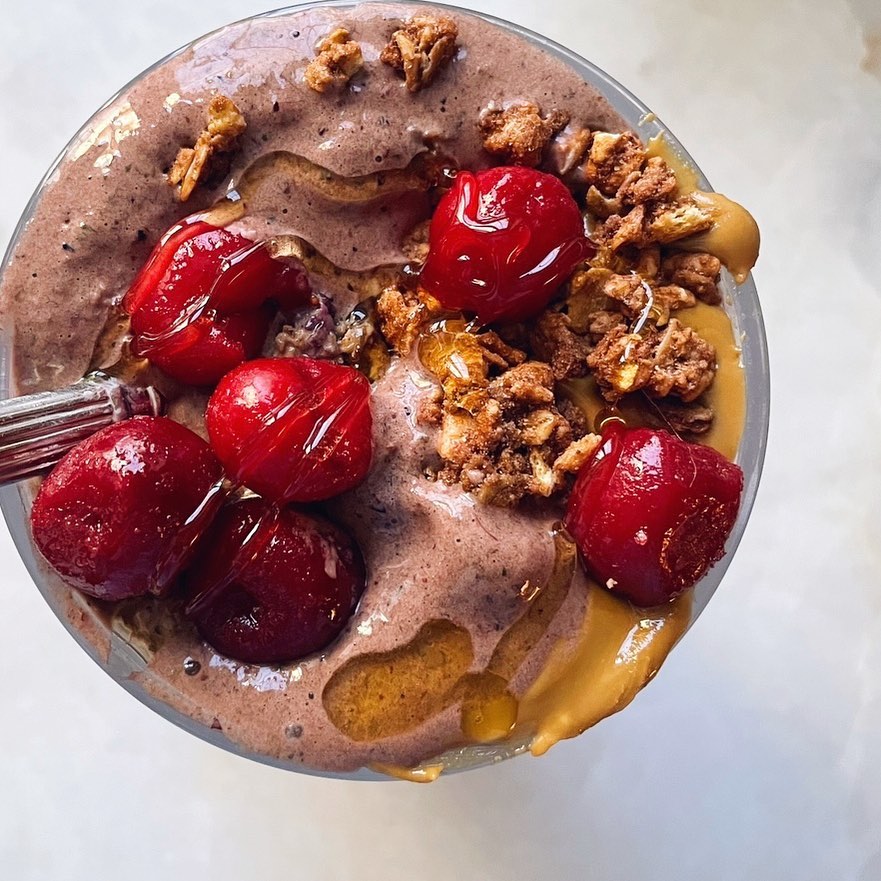 Mixed Berry Chocolate Smoothie