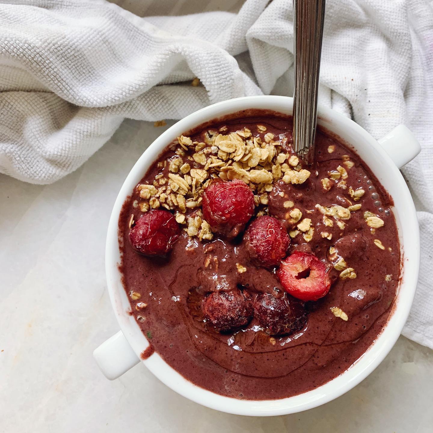 Simple Berry Chocolate Smoothie