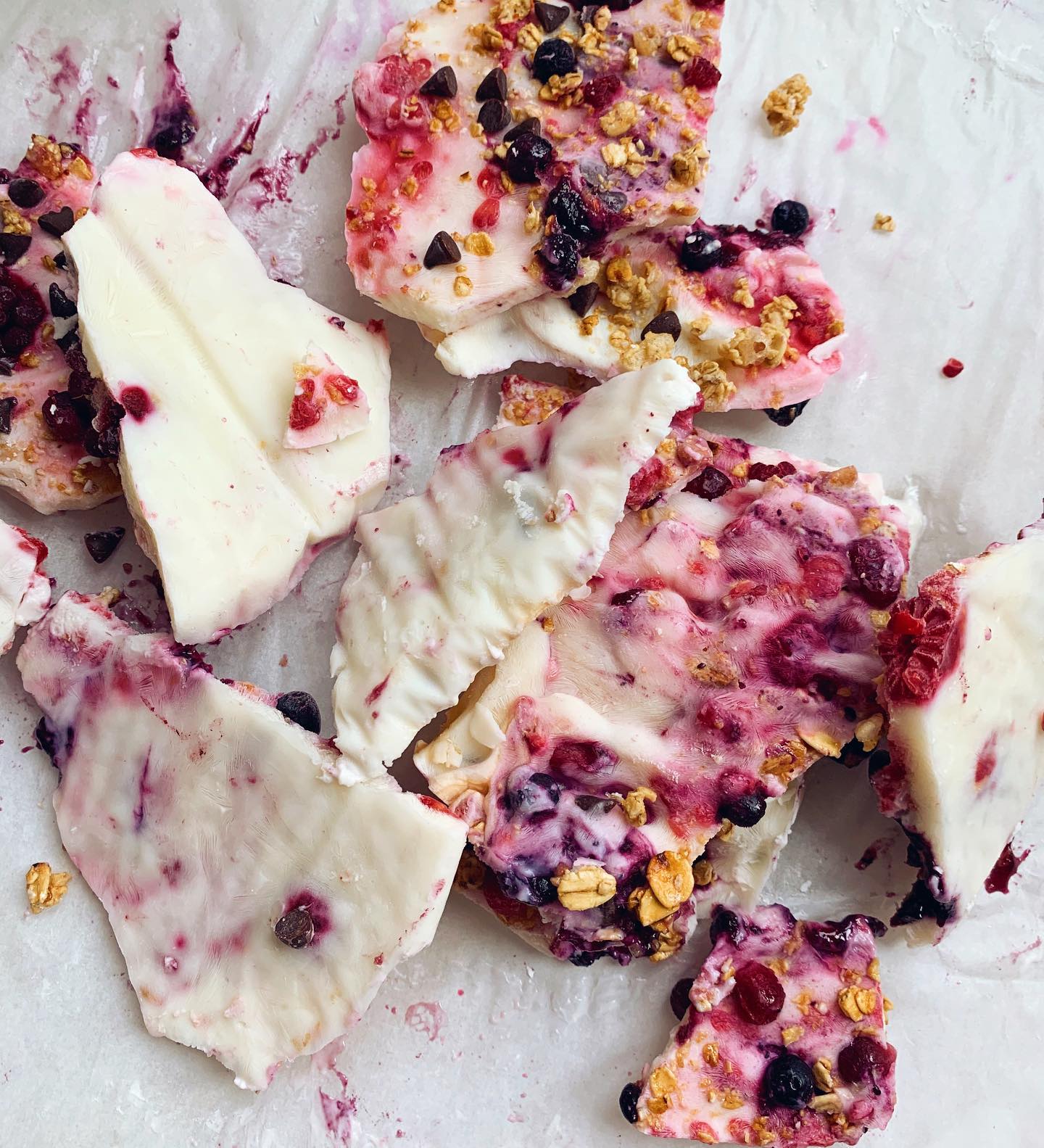 Frozen Yogurt Bark Dessert