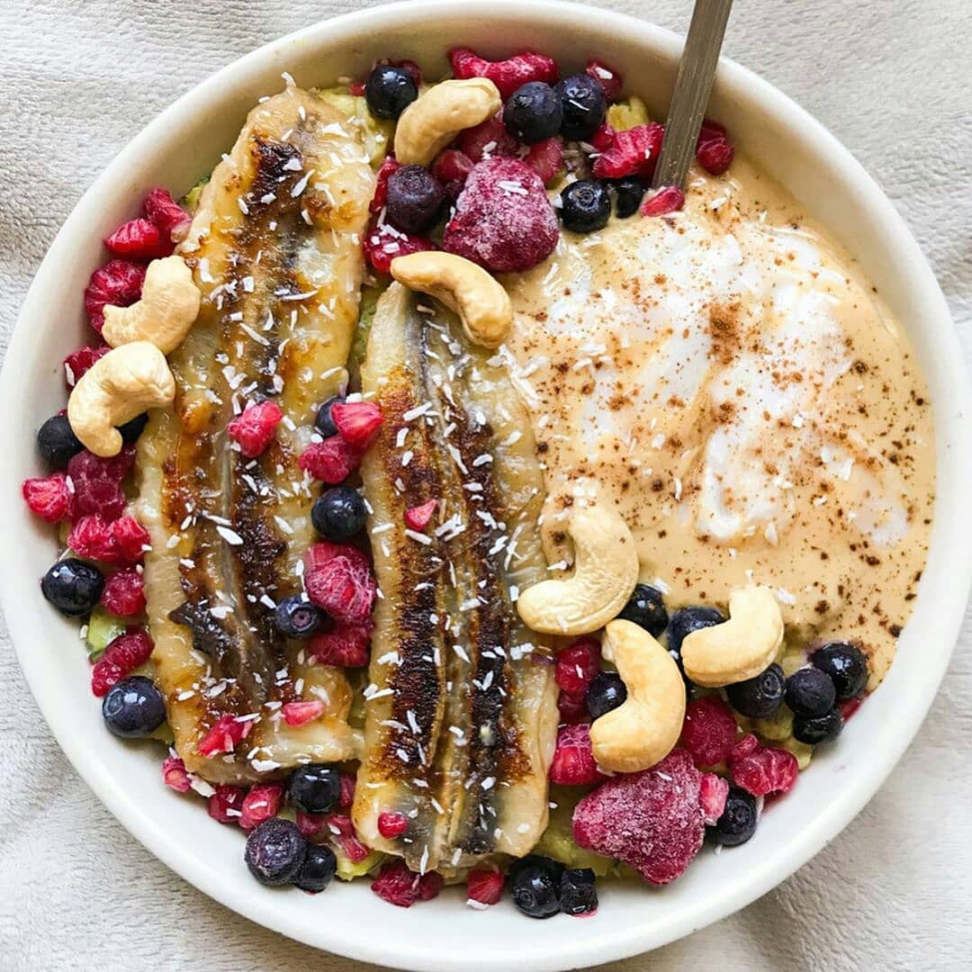 Vanilla Oatmeal with Caramelized Banana