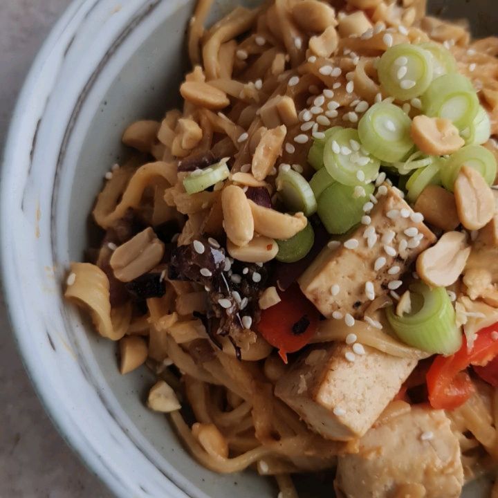 Quick and Easy Peanut Butter Noodles