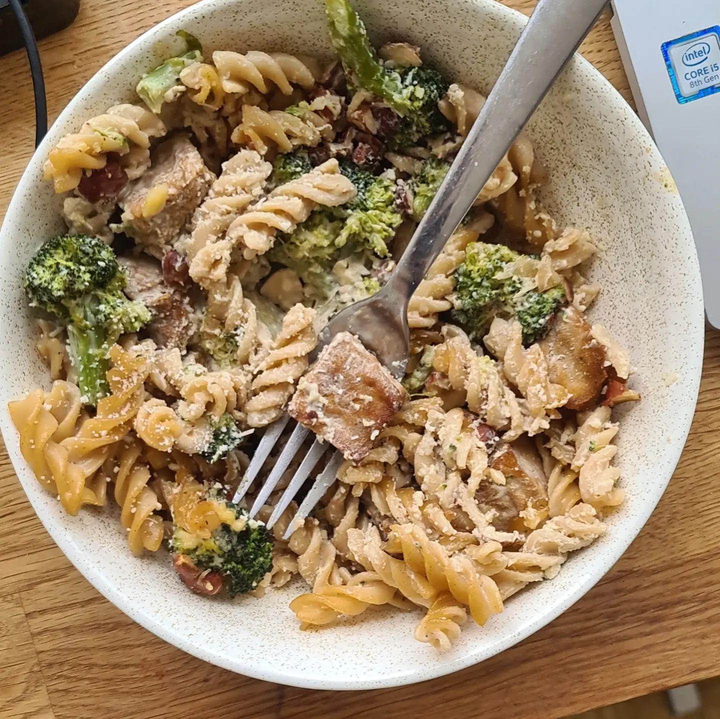 Creamy Broccoli and Tofu Pasta
