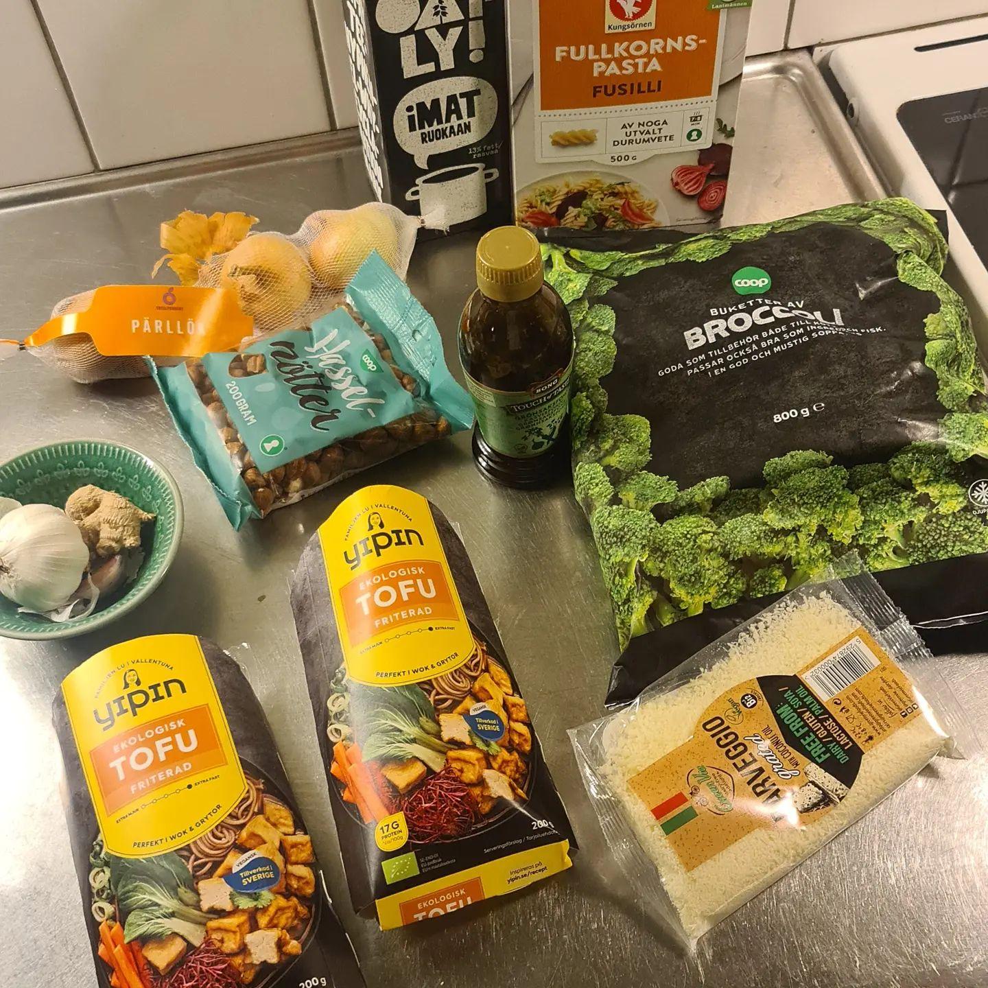 Creamy Broccoli and Tofu Pasta