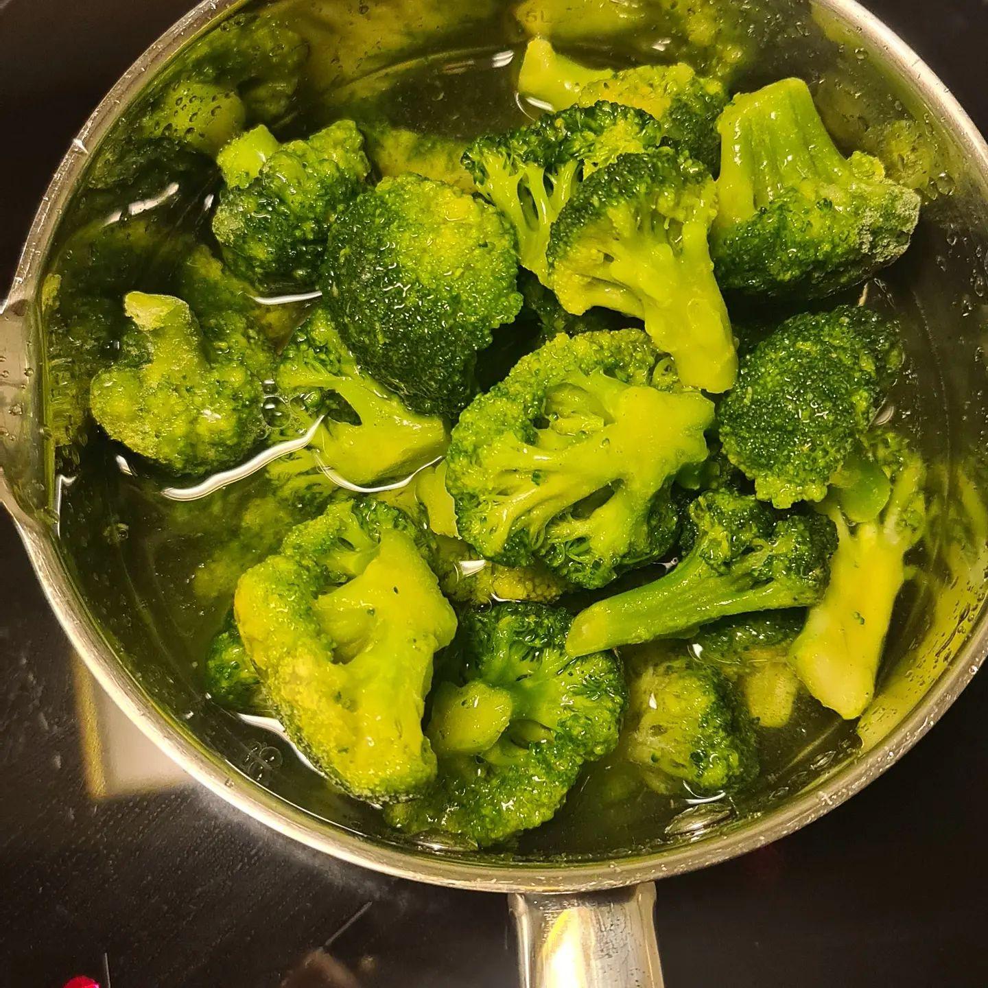 Creamy Broccoli and Tofu Pasta