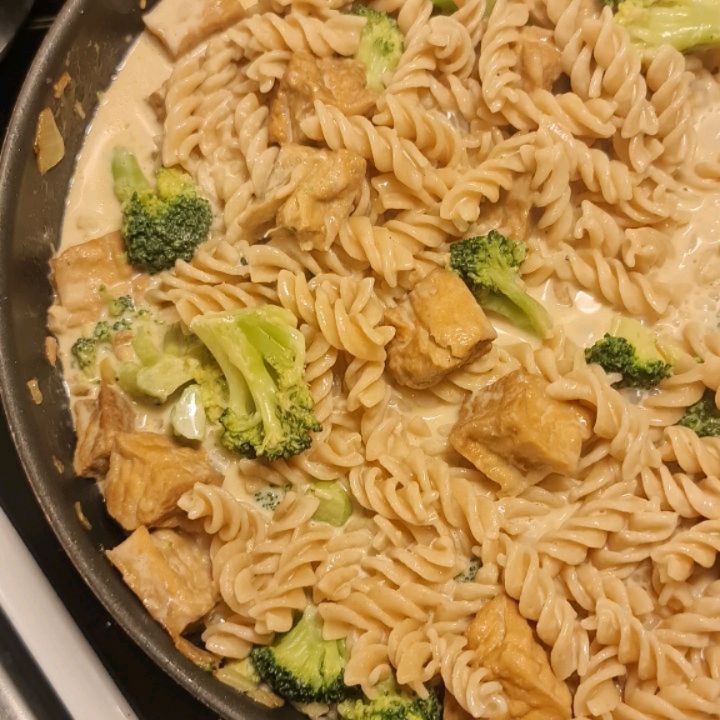 Creamy Broccoli and Tofu Pasta