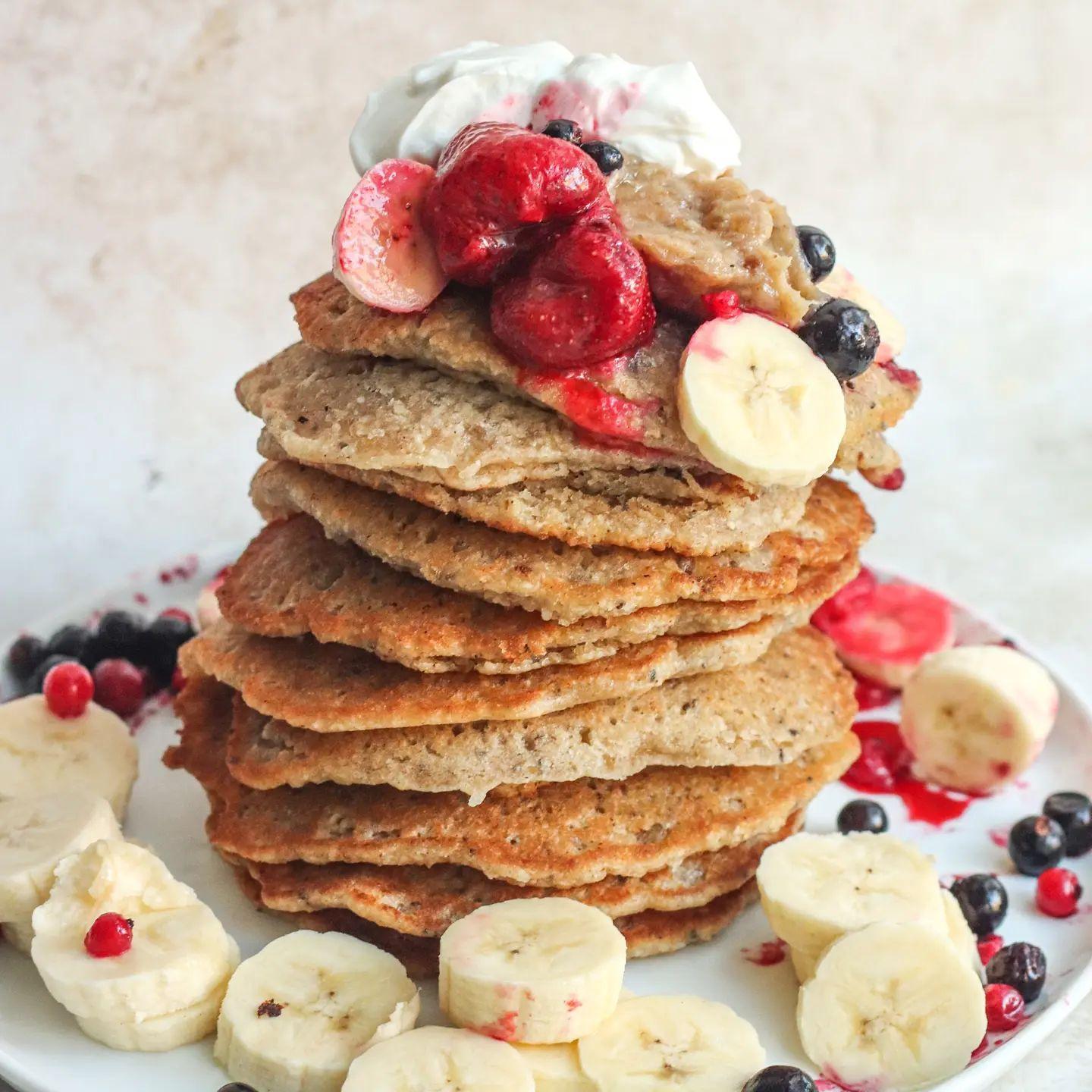Soft and Crispy Banana Oatmeal Pancakes