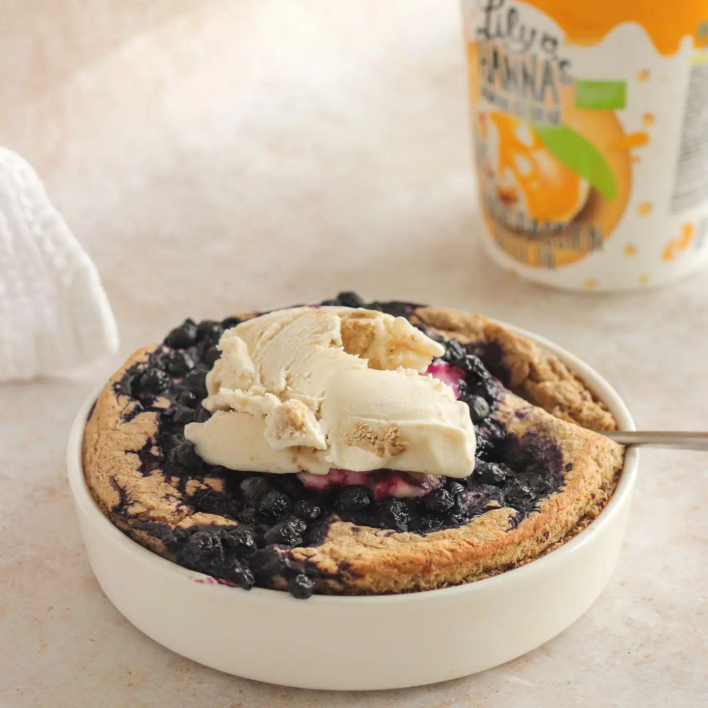 Blueberry and Cinnamon Baked Oatmeal with Ice Cream or Yoghurt