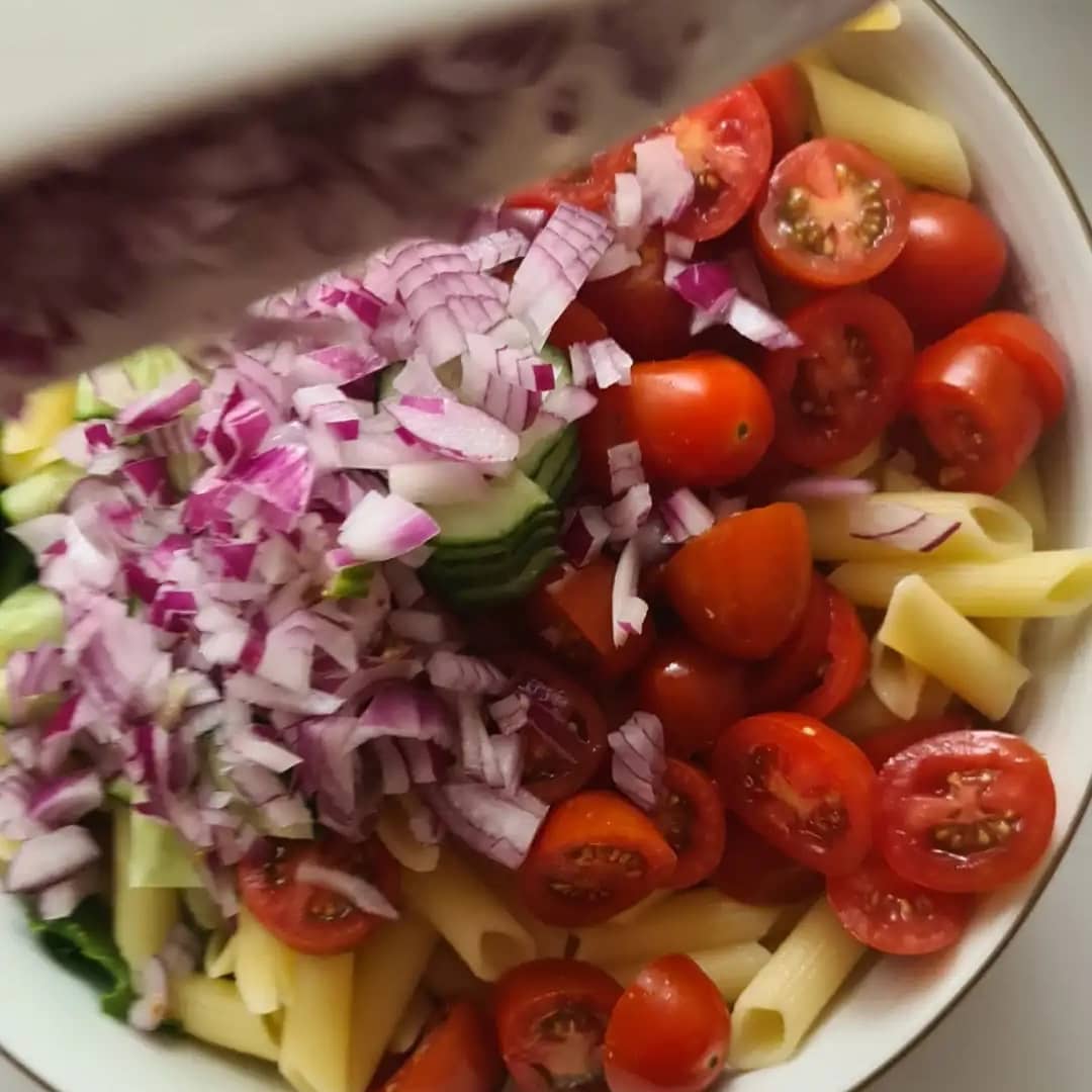 Creamy Vegan Pasta with Tofu and Vegetables