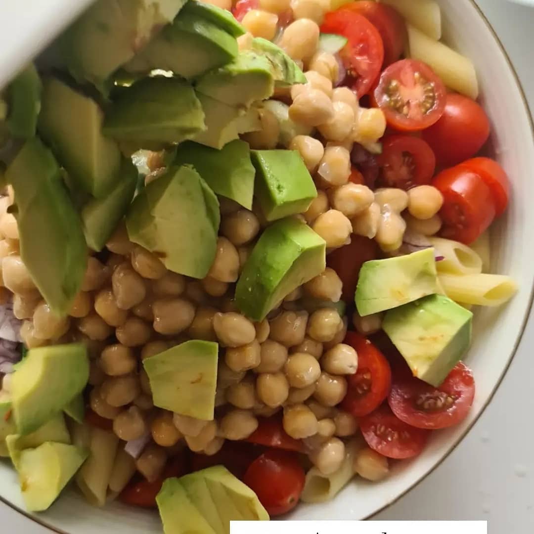 Creamy Vegan Pasta with Tofu and Vegetables