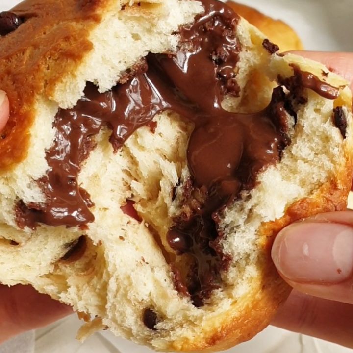 Vegan Chocolate Yeast Buns Again