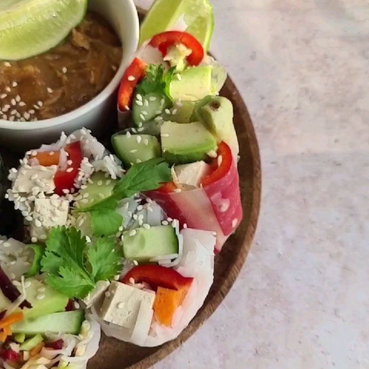 Fresh Vietnamese Rice Paper Rolls