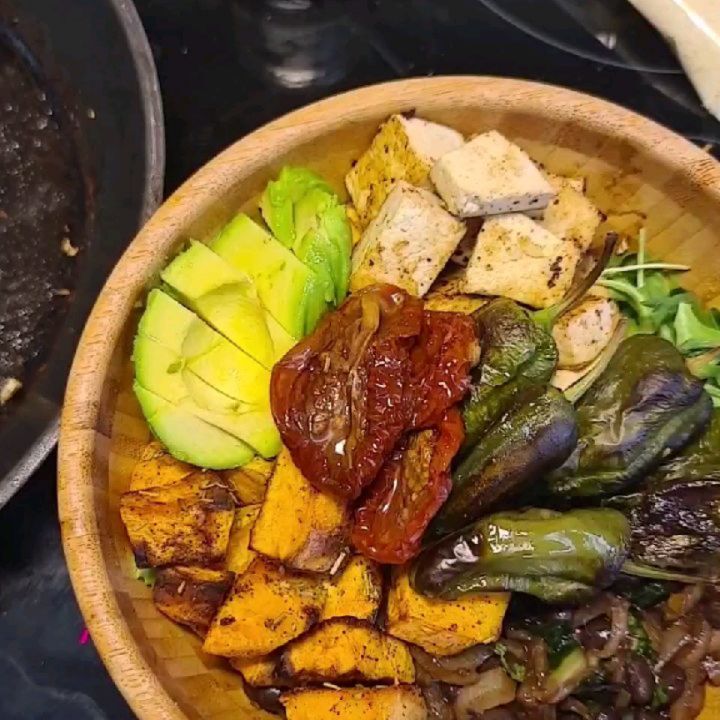 Roasted Sweet Potato Tofu Bowl