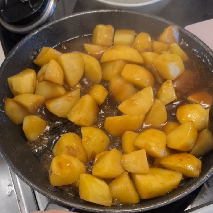 Sticky Garlic Sesame Potatoes