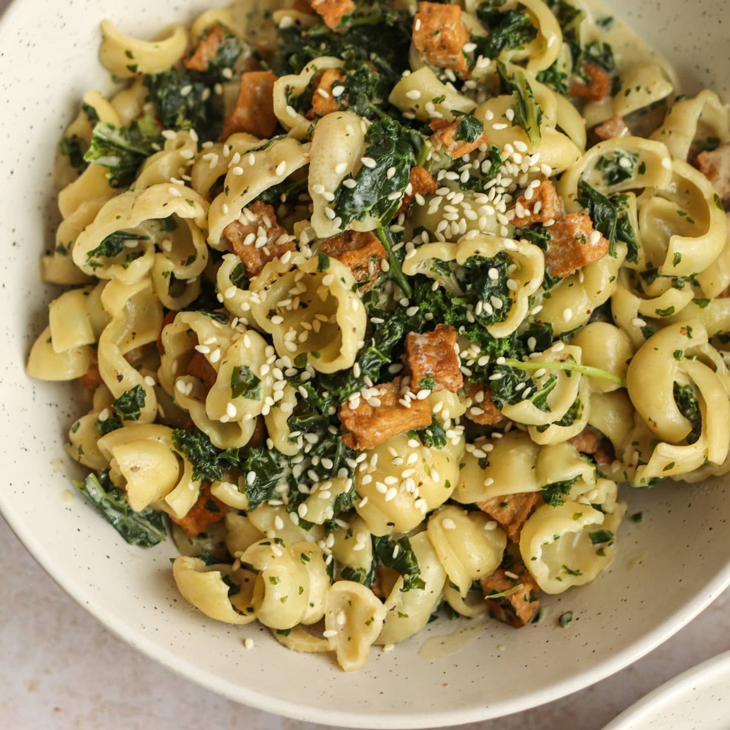 Creamy Kale Pasta with Marinated Tofu Pieces