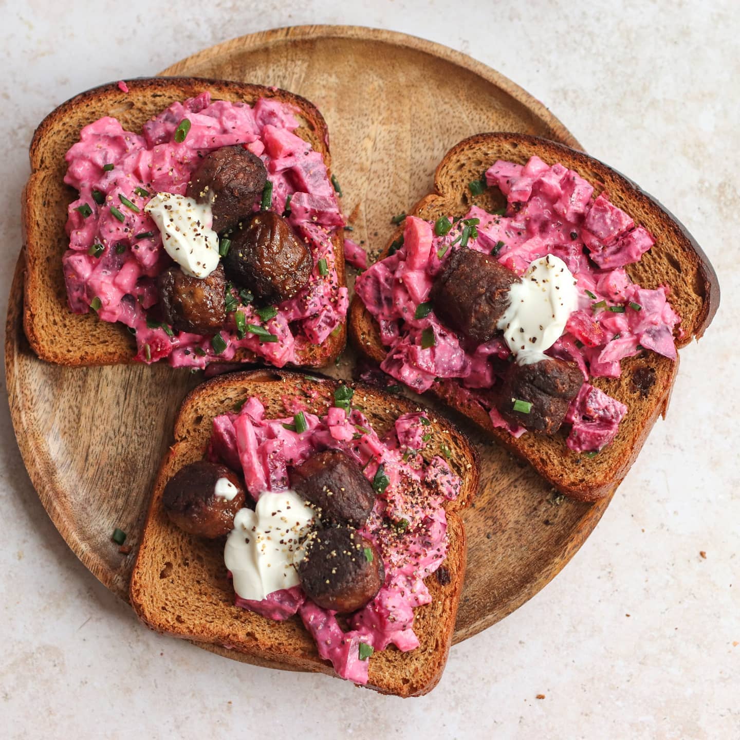 Vegan Beetroot and Apple Salad