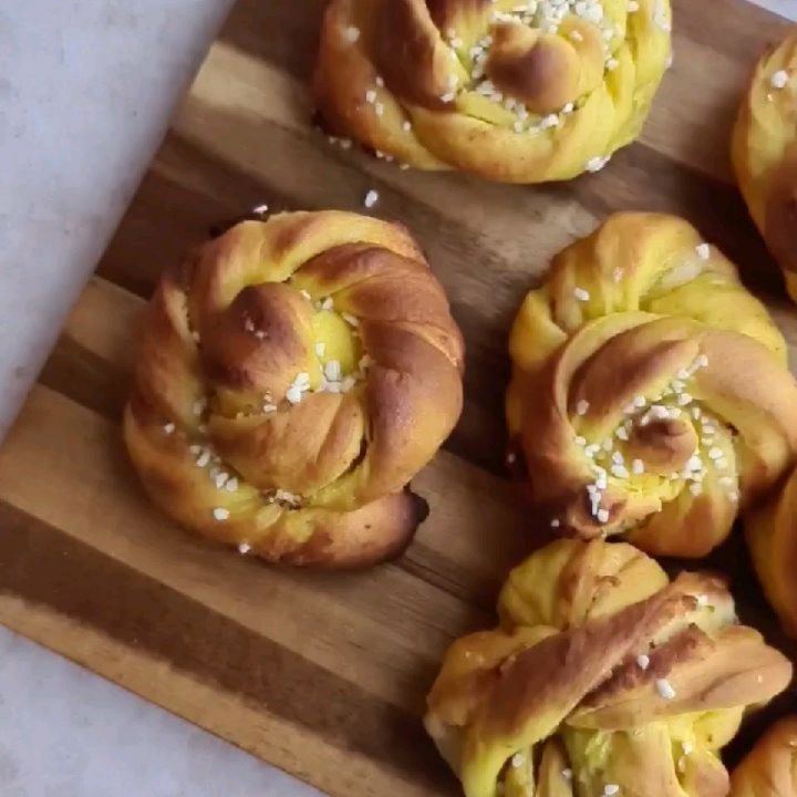 Saffron Buns with Almond Paste Filling