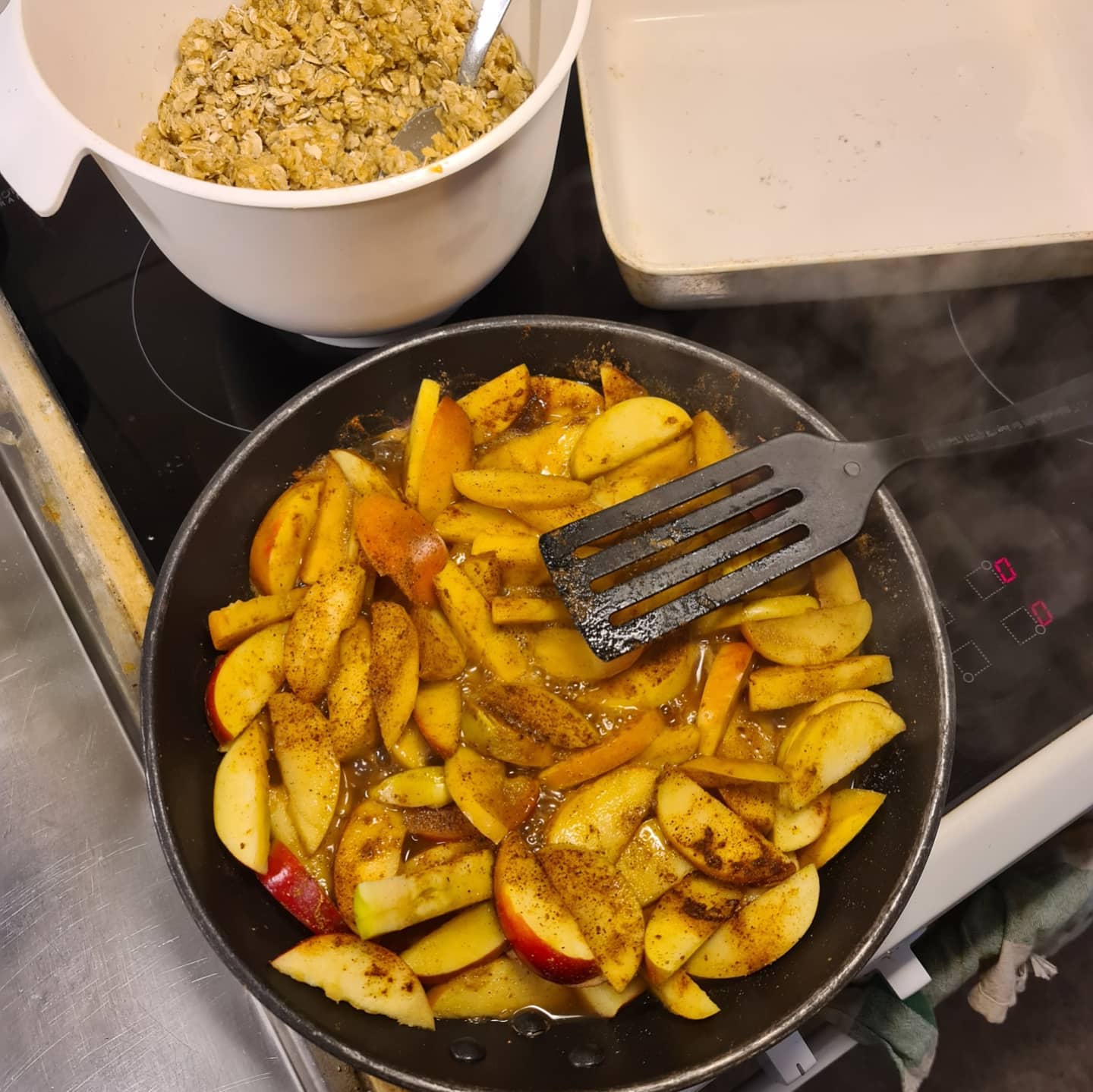 Oil-Based Sugar-Free Apple Crumble Breakfast