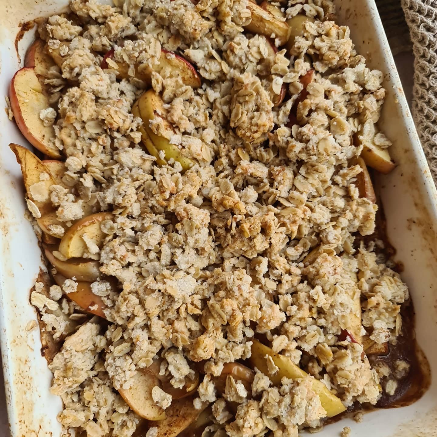 Oil-Based Sugar-Free Apple Crumble Breakfast