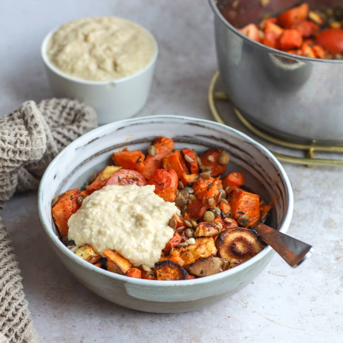 Flavorful Green Lentils with Roasted Veggies and Hummus