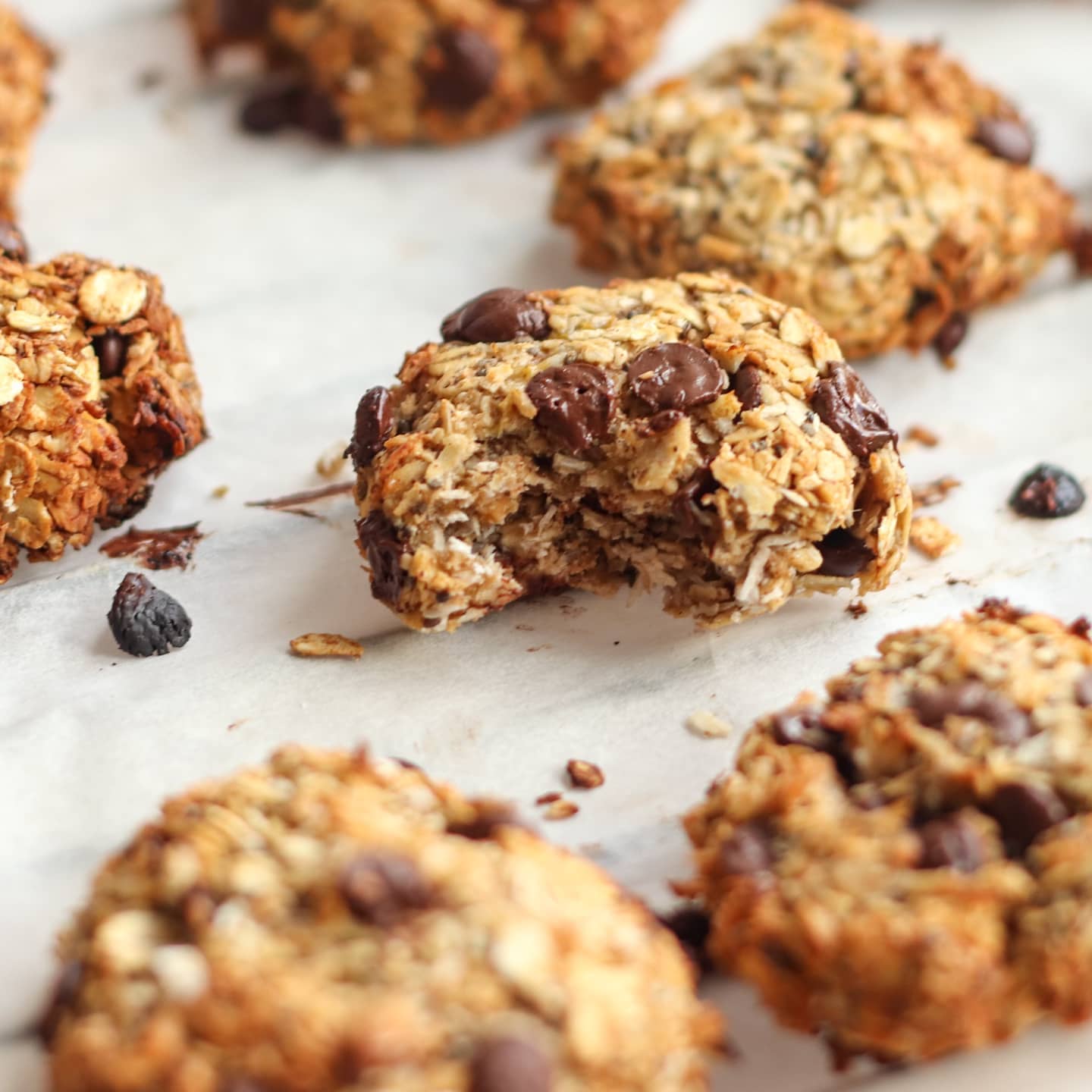 Oatmeal Banana Cookies with Chocolate and Spices