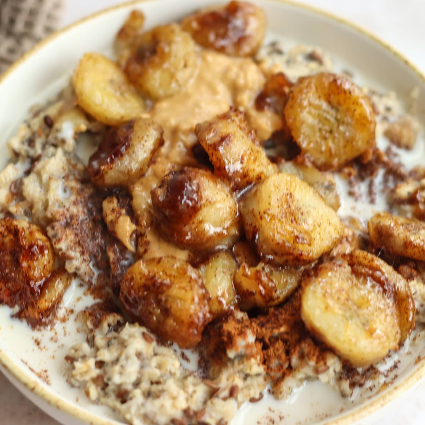 Banana Bread Oatmeal with Caramelized Banana